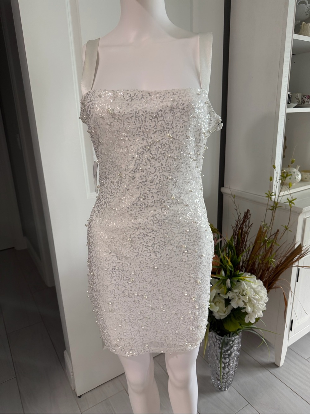 B Darlin White Sequin & Pearl Mini Dress Size 7/8